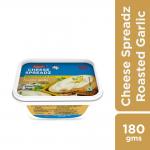 Britannia Roasted Garlic Cheese Spread 180 gm